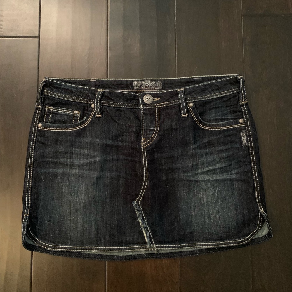 NWOT Silver Jeans denim skirt